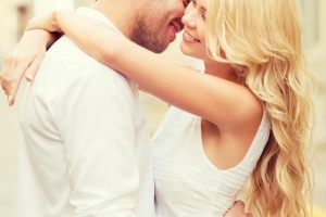 一个人失眠是怎么回事(一个人失眠是因为出现在别人梦里)