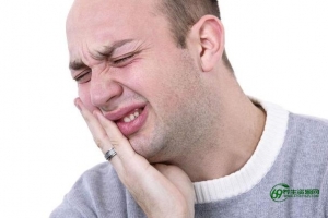 牙龈肿痛吃什么药快速消肿止痛甲硝唑（牙龈肿痛吃什么药快速消肿止痛小偏方）